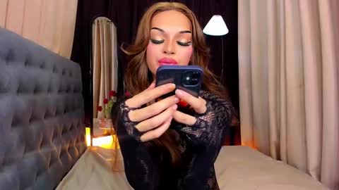 Snapshot of urladyprincessmassivecock chatting on 01.11.25 jhaii online show from 01.11.25
