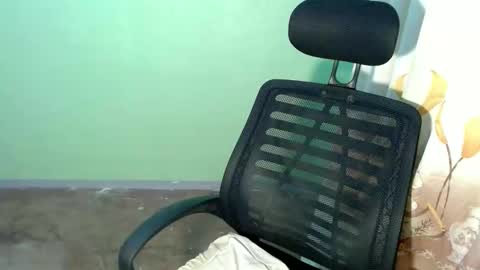 urlatino_rey online show from 10.02.25