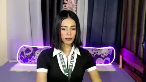 urlovely_jemma online show from 04.21.26