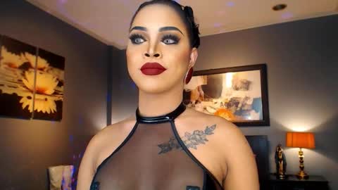 UrMajestyTyra online show from 11.22.25