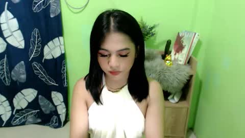 urmystical_sofie online show from 11.12.25