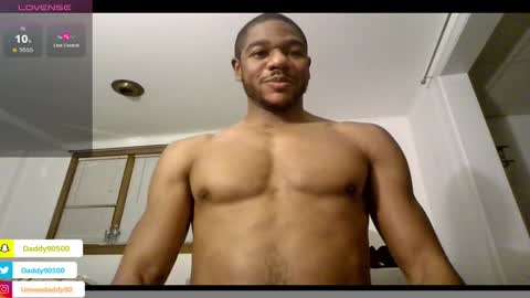 Snapshot of urnewdaddy90 chatting on 01.11.25 Big Daddy online show from 01.11.25