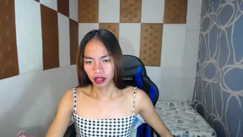 Snapshot of urpinay_cassy chatting on 02.17.25 urpinay_cassy online show from 02.17.25