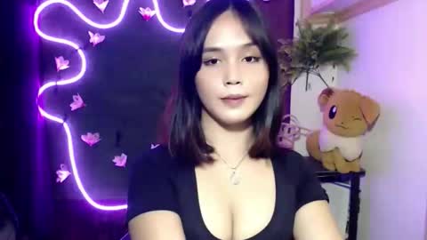 Snapshot of urpinay_pia chatting on 10.11.25 Pia online show from 10.11.25