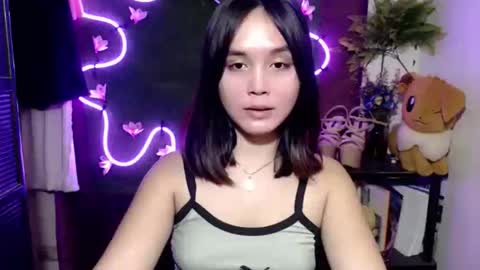 Snapshot of urpinay_pia chatting on 10.22.25 Pia online show from 10.22.25