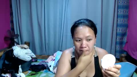 urpinay_singlemother online show from 04.17.26
