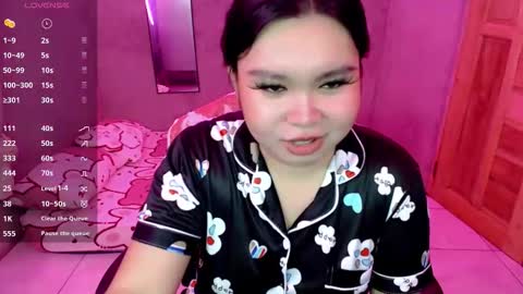 Snapshot of urpinayslutxxx chatting on 12.21.25 Jane online show from 12.21.25