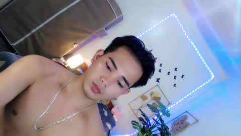 Snapshot of urpinoy_cummer chatting on 04.06.26 urpinoy_cummer online show from 04.06.26