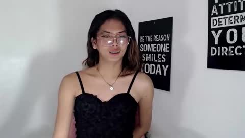 Snapshot of ursexy_diamondcum chatting on 03.04.26 RAZ online show from 03.04.26