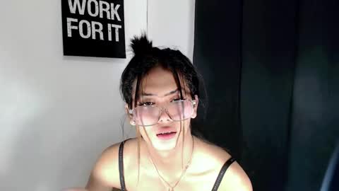 Snapshot of ursexy_diamondcum chatting on 03.10.26 RAZ online show from 03.10.26