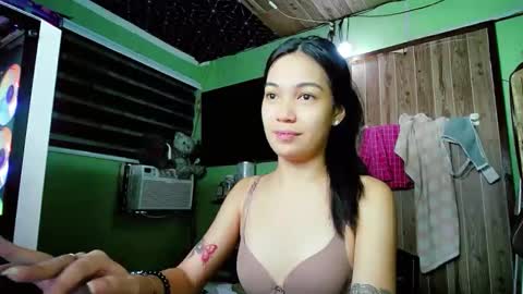 Snapshot of ursexymayhem1 chatting on 12.13.25 Ursexymayhem online show from 12.13.25