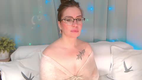 Silvia online show from 12.19.24