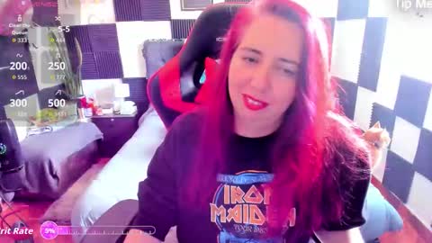 Snapshot of ursula_fire chatting on 09.19.25 Ursula Gomez online show from 09.19.25