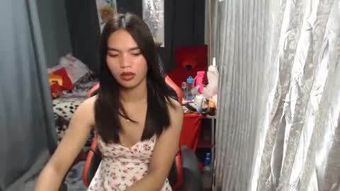 Snapshot of urtereshameow chatting on 02.23.25 urtereshameow online show from 02.23.25