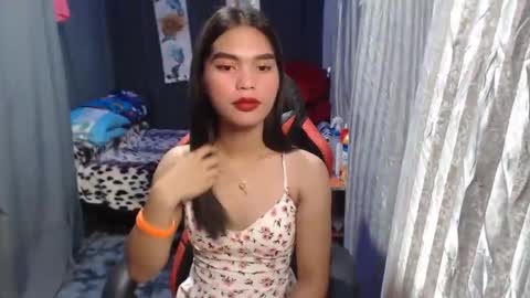 Snapshot of urtereshameow chatting on 03.08.25 urtereshameow online show from 03.08.25