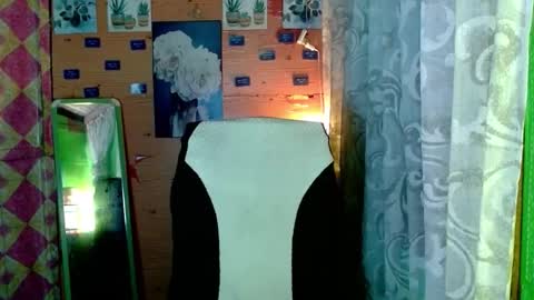 YOURGIRLCAMILLA online show from 01.08.26