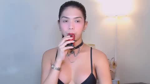 urwildest_margaret online show from 02.21.26