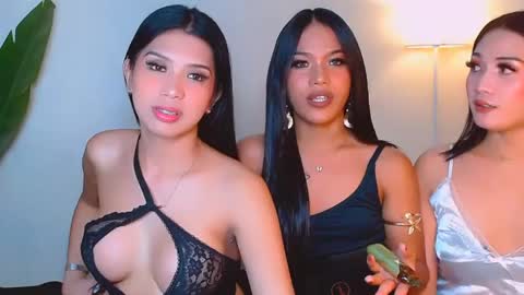 urwildest_margaret online show from 04.23.26