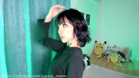 Snapshot of uryko_yor chatting on 01.23.25 online show from 01.23.25