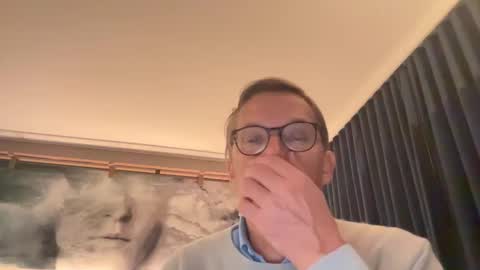 Snapshot of usablemale chatting on 12.19.24 P online show from 12.19.24