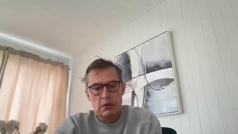 Snapshot of usablemale chatting on 12.29.24 P online show from 12.29.24