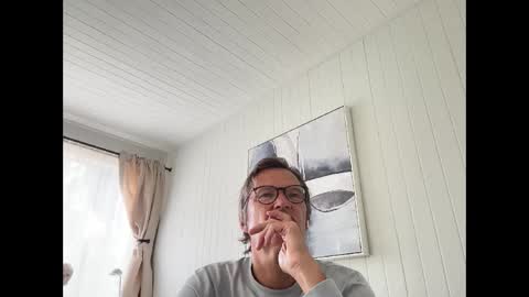 Snapshot of usablemale chatting on 09.08.25 P online show from 09.08.25