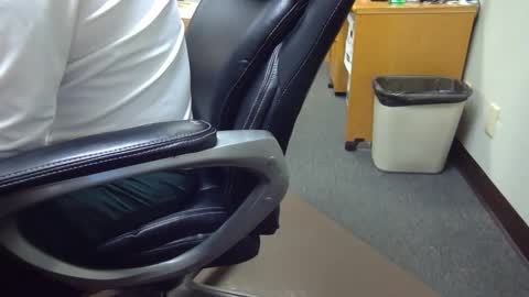 Snapshot of useemie chatting on 03.11.26 useemie online show from 03.11.26