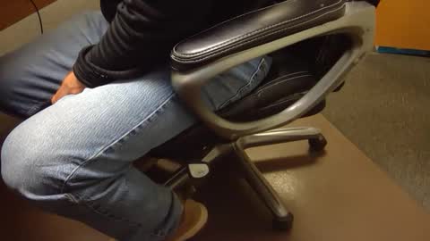 Snapshot of useemie chatting on 04.01.26 useemie online show from 04.01.26