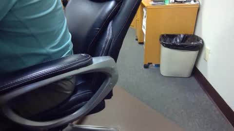 Snapshot of useemie chatting on 04.07.26 useemie online show from 04.07.26