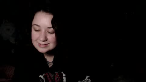 Snapshot of usefulhole chatting on 11.30.25 usefulhole online show from 11.30.25