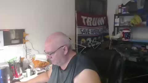 Eric online show from 11.05.25