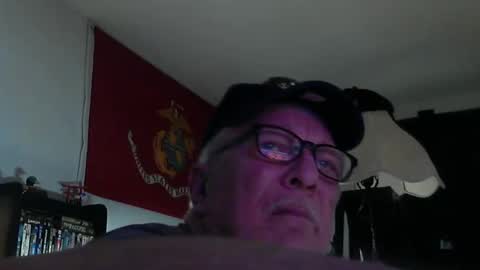 Snapshot of usmcmark63 chatting on 02.16.25 lookin for free fun online show from 02.16.25