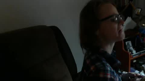 Snapshot of usmcmark63 chatting on 02.21.25 lookin for free fun online show from 02.21.25