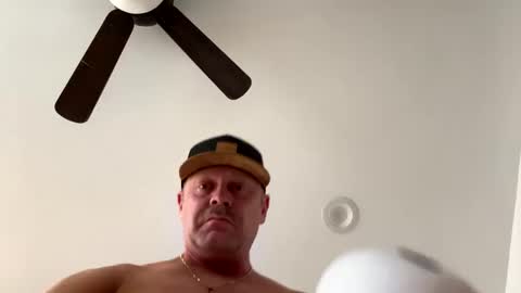 Snapshot of utah4fub4 chatting on 10.14.25 utah4fub4 online show from 10.14.25