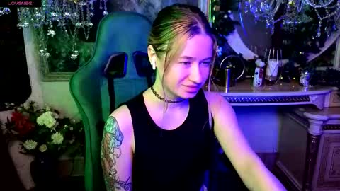 Snapshot of uvrays999 chatting on 01.09.26 Leila online show from 01.09.26