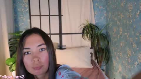 Snapshot of uwu_vi chatting on 07.06.26 vivi online show from 07.06.26