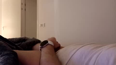 Snapshot of uwvvlvip chatting on 02.15.25 uwvvlvip online show from 02.15.25