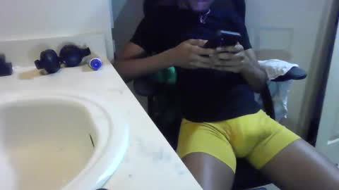 Snapshot of uzithebbc chatting on 12.20.24 uzithebbc online show from 12.20.24