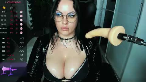 Snapshot of v_tandeme777 chatting on 06.15.26 Anna and Kirill online show from 06.15.26