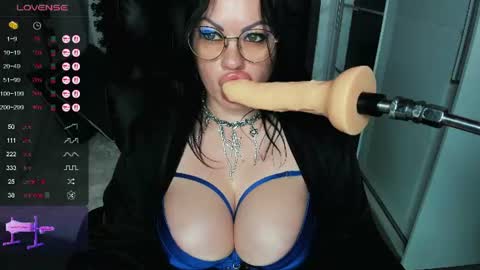 Snapshot of v_tandeme777 chatting on 06.23.26 Anna and Kirill online show from 06.23.26