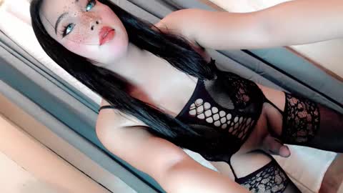 JESS - DONT FORGET TO FOLLOW ME AND GIVE ME THUMBS UP online show from 11.07.25