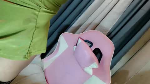 JESS - DONT FORGET TO FOLLOW ME AND GIVE ME THUMBS UP online show from 02.13.26