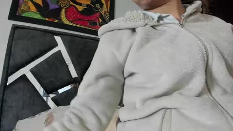 Snapshot of vahiolet_smith chatting on 10.07.25 Vahiolet smith online show from 10.07.25