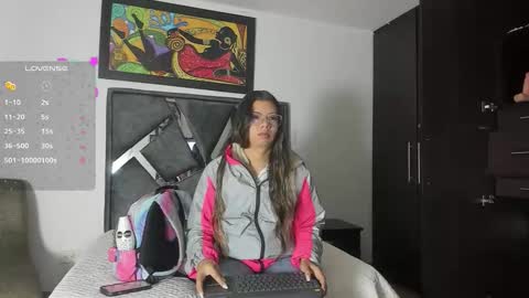 Snapshot of vahiolet_smith chatting on 10.08.25 Vahiolet smith online show from 10.08.25