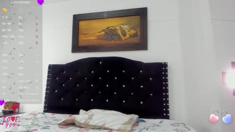 Snapshot of vahiolet_smith chatting on 12.03.25 Vahiolet smith online show from 12.03.25