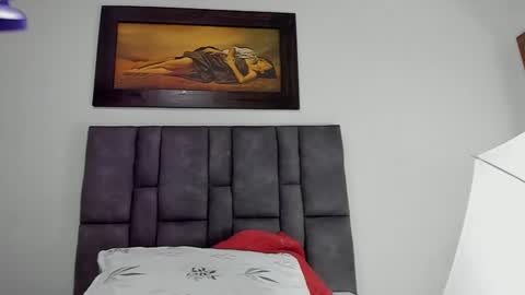 Snapshot of vahiolet_smith chatting on 01.14.26 Vahiolet smith online show from 01.14.26