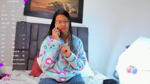 Snapshot of vahiolet_smith chatting on 02.12.26 Vahiolet smith online show from 02.12.26