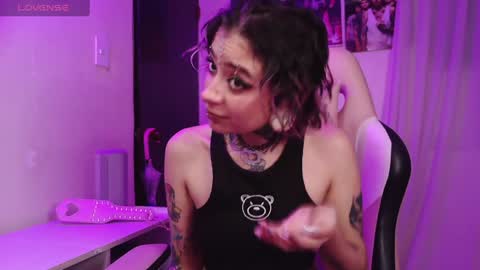 Vainilla Independent model online show from 02.09.25