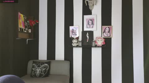 first of all... who are u online show from 12.21.24