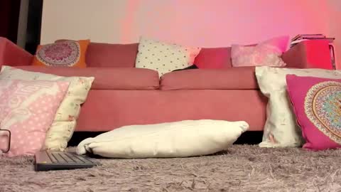 Snapshot of val_feetqueen chatting on 02.05.26 Valeria online show from 02.05.26